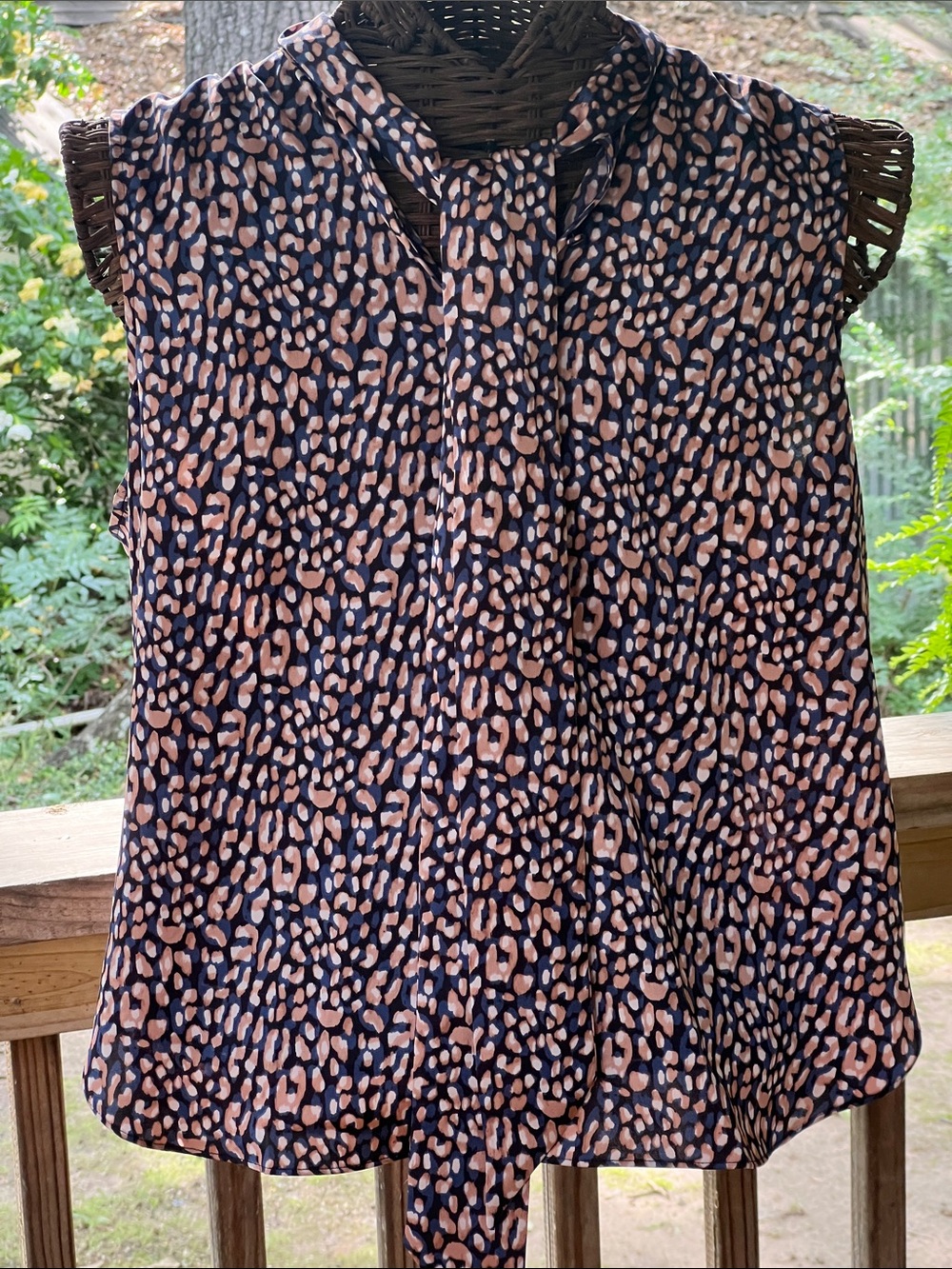 Sleeveless Tie-Neck Leopard Print Top - Black, blue and pink